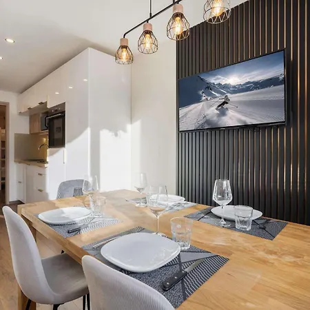 In-out, Heart Of Spacious Flat , Wifi A9 - Le Joker * 발토랑스