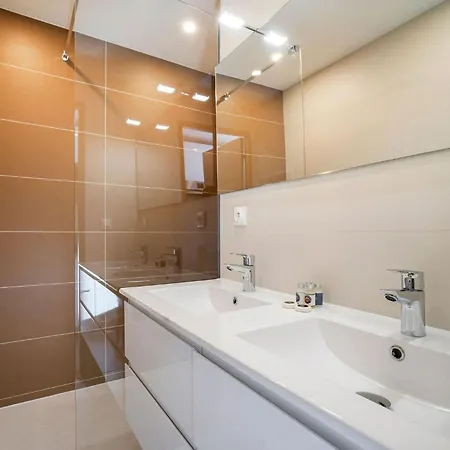 In-out, Heart Of Spacious Flat , Wifi A9 - Le Joker 아파트